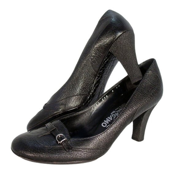 FERRAGAMO Black Wingtip Buckle Rubber Heel Pumps 8 2A - Made in ITALY - Picture 1 of 11